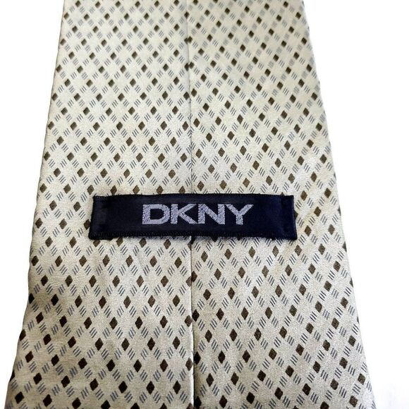 DKNY‎ Brown Geometric Print Wide Silk Tie - Picture 3 of 6